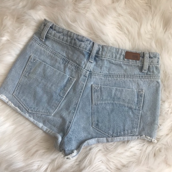 High Rise Shorts ✨ - Picture 2 of 3